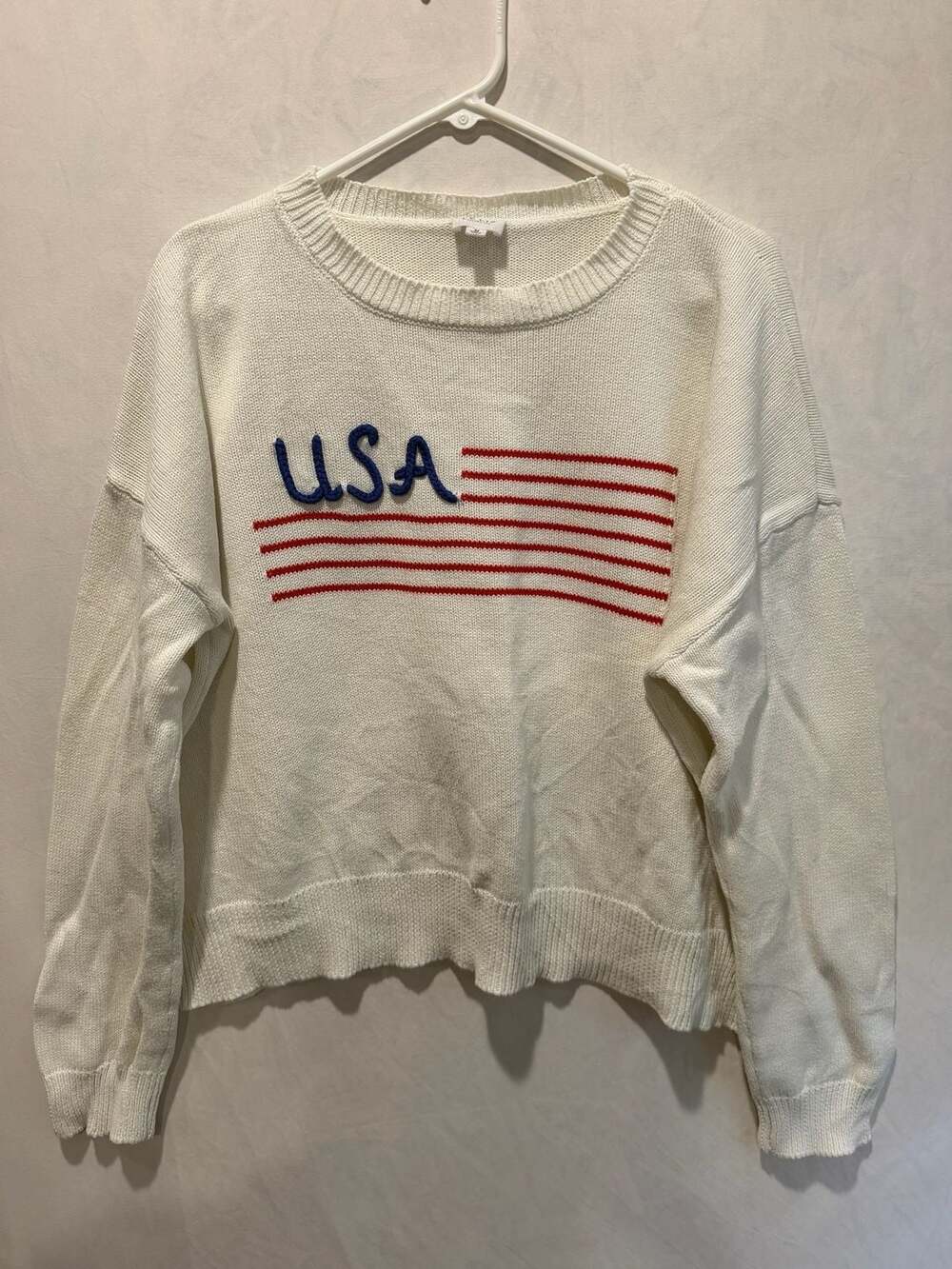 Le Lis Collection White USA Flag Knit Sweater Size M